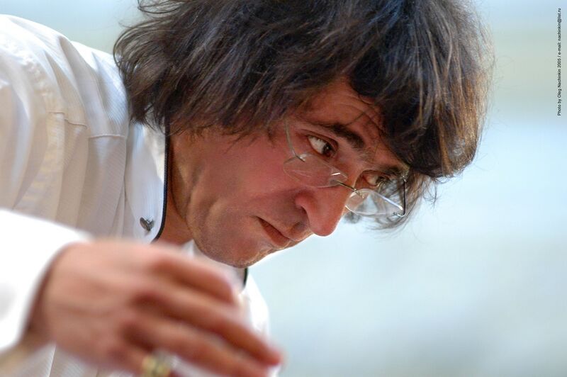 Datei:Bashmet 8124 R3.jpg