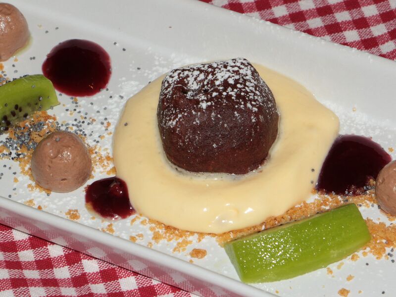 Datei:SK Nachtisch länglich.JPG