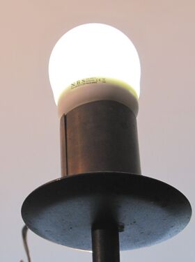 erste LED-Lampe im Hotel