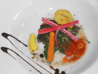 Vegane Alternative:L Wildkräuterspezialität: Meldensouffle
