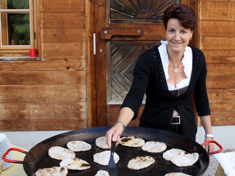 Datei:SD Sonja Feuerflecken Pfanne.JPG