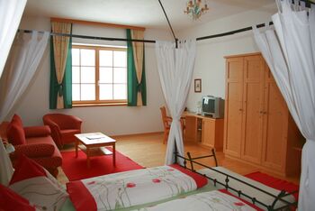 Sonnenröschen-Zimmer im Dorfhotel