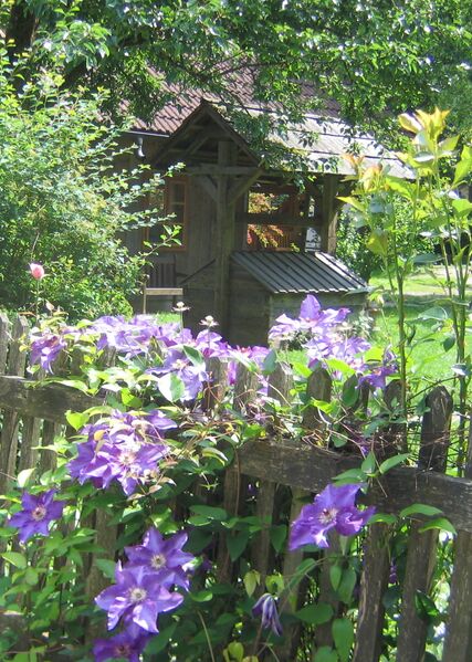 Datei:SH Idylle Nostalgiegarten 01.jpg