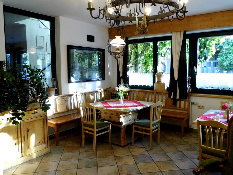 Datei:SH Joglzimmer7.jpg