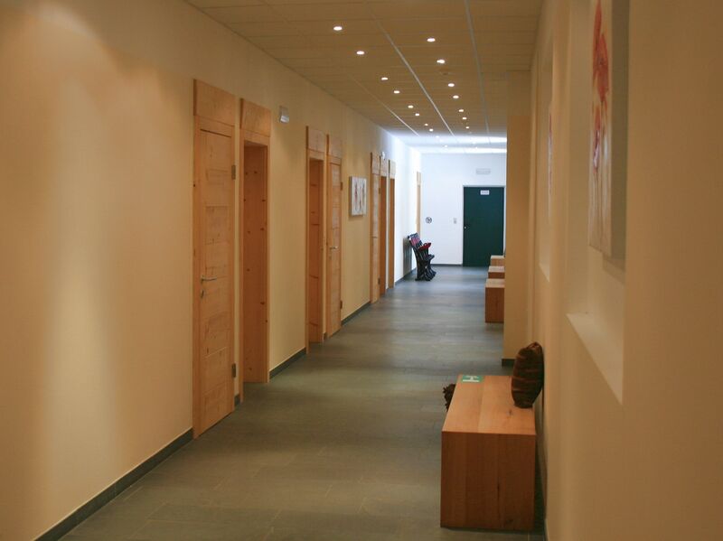 Datei:SD Obstgartengang innen.jpg