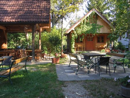 Pfluaghittn und Marianhaus