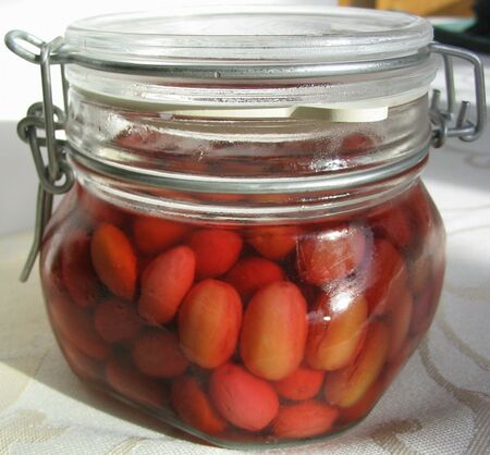 Dirndloliven im Glas