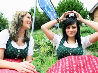Dirndl und Marmelade