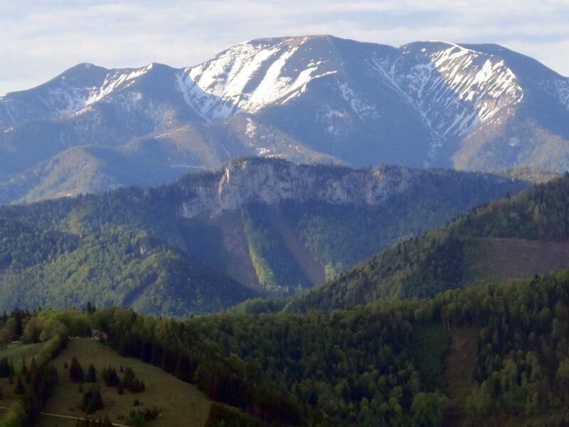 Datei:EST Göller Frühjahr.jpg