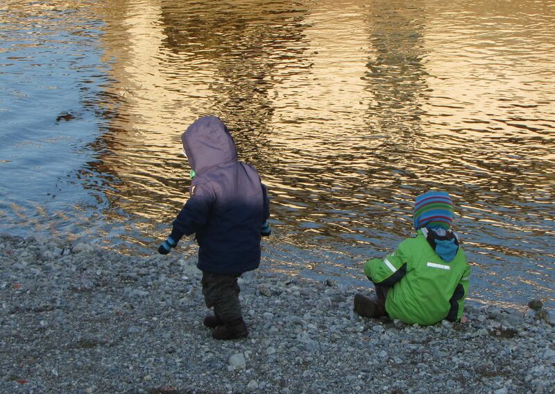 Datei:Kinder Pielach Winter.jpg