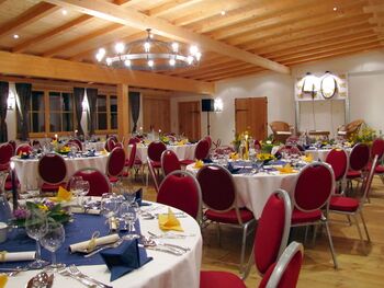 Hochzeit im Schnittwoaraum