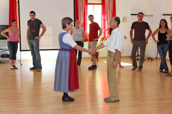 Volkstanzen Incentive - mit Trainer Alois Kaiser