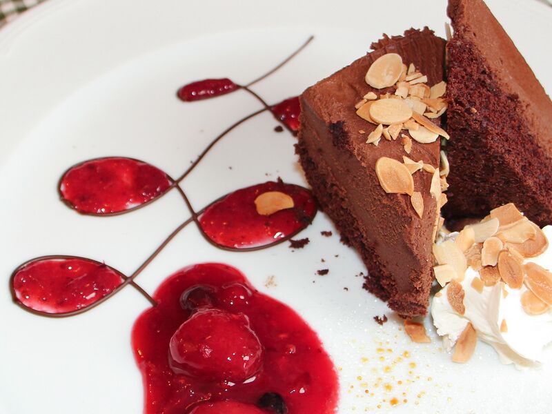 Datei:Veganer Schoko m Fruchtspiegel.jpg