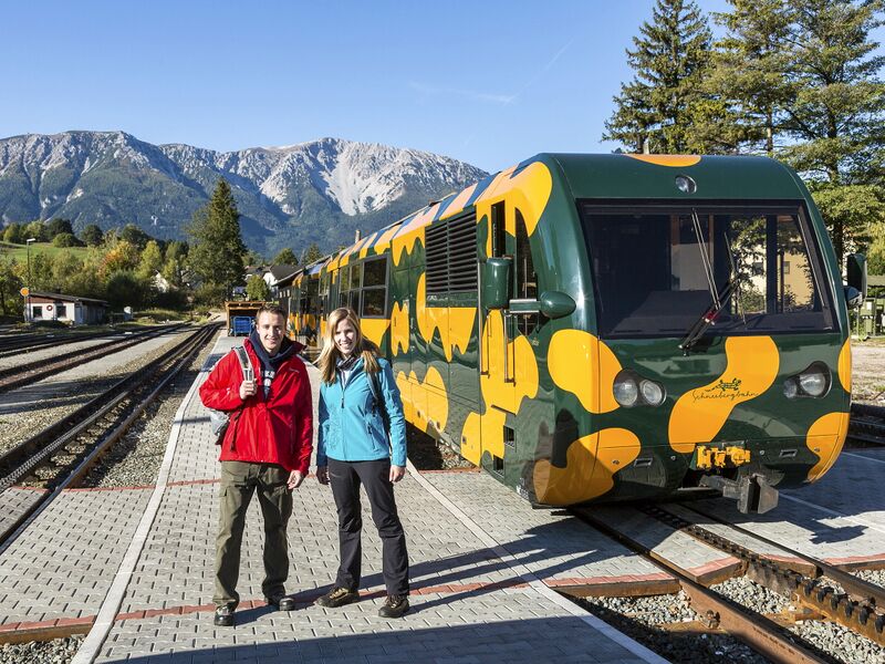 Datei:Schneebergbahn Talstation (c)NÖVOG Zwickl.jpg