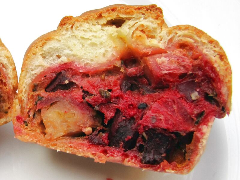 Datei:Brotteigtaschen m RRüben .jpg