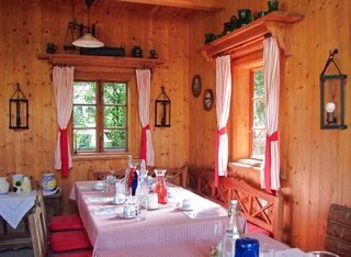 Seminaraum im Naturgarten: Pfluaghittn