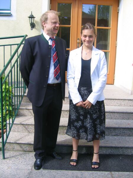 Datei:Fam Cila Heinz Firmung.jpg