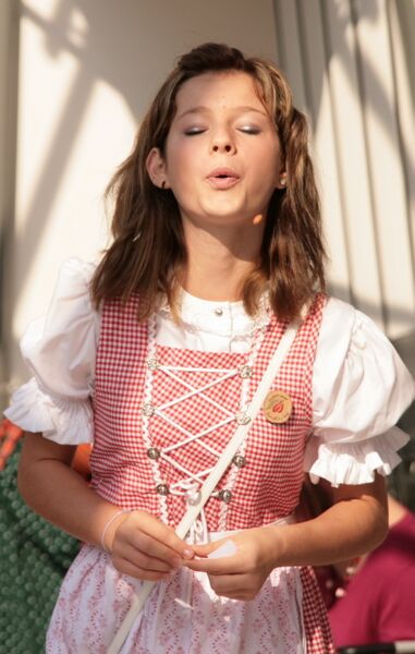 Datei:Dirndlkernspuken Konzentration.jpg