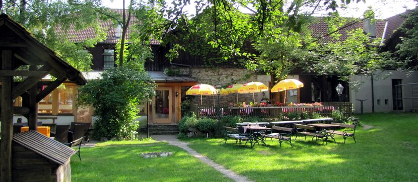 Nostalgiegarten in Richtung Vierkanthof