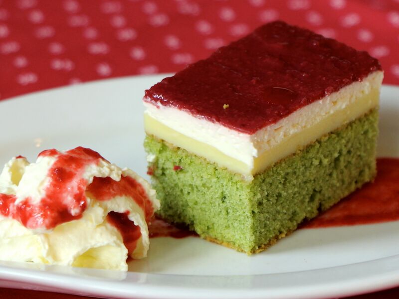 Datei:SK Dirndlschnitte mit Brennnesselboden.JPG