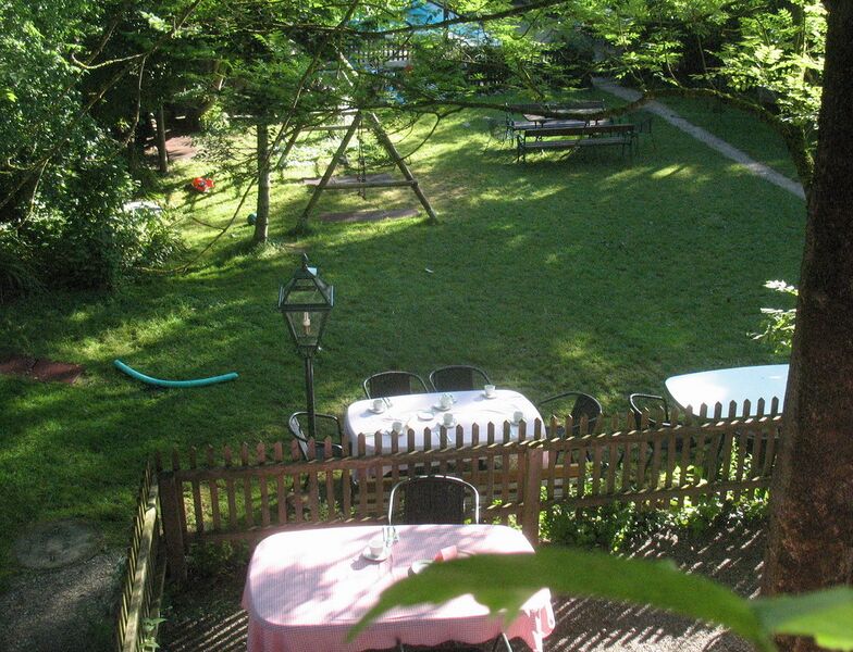 Datei:SH Nostalgiegarten Terrasse.jpg