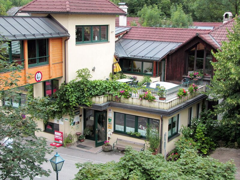 Datei:SH Rezeption v oben.jpg