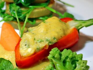 vegetarisch gefüllter Paprika