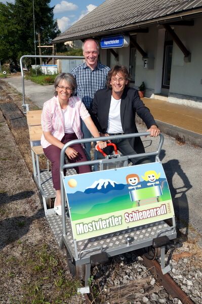 Datei:Schienenradl JUG.jpg