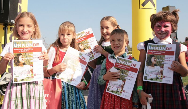 Datei:DKT Kindersieger Dirndlsprint 2009.jpg