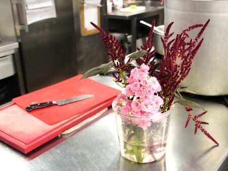 Blüten immer griffbereit in der Küche dabei