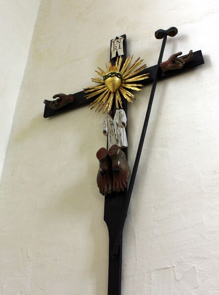 Datei:Andreaskirche Kreuz li.jpg