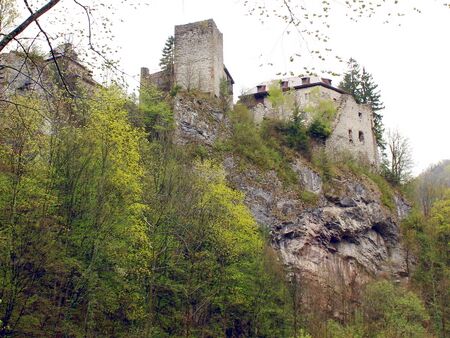 Weissenburg von Süden - Frühling