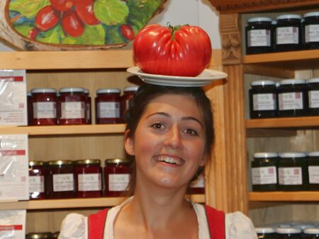 Johanna mit Rieisen-Paradeiser