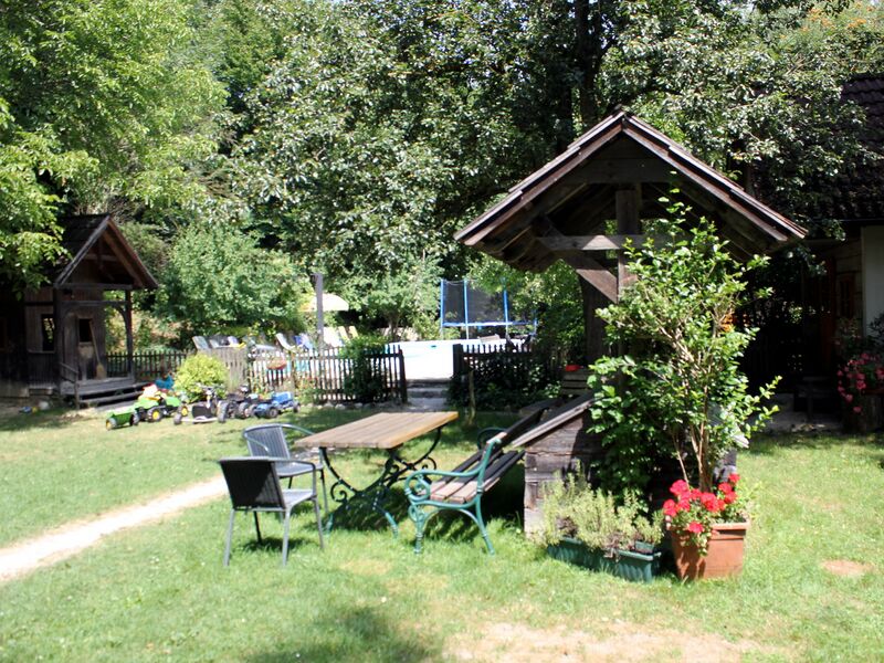 Datei:SH Nostalgiegarten Sommer.jpg