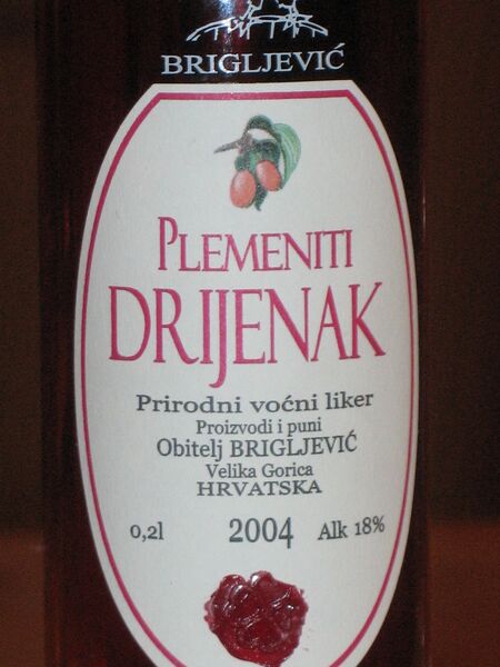 Datei:Dirndllikör Hravatska2.JPG