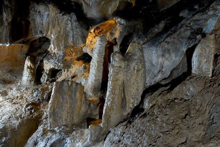Nixhöhle: Stalkniten