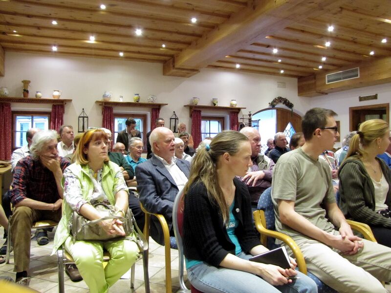 Datei:NHKSP 06 2013 Zuhörer.jpg