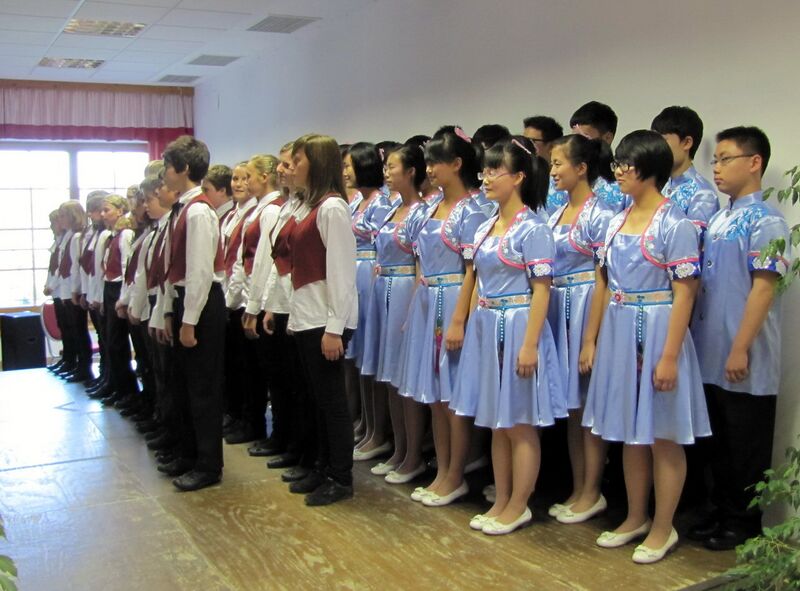 Datei:SD Friedenschor3 China.jpg