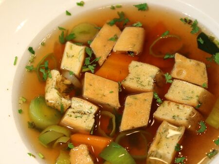 Wild-Kräuterschöberlsuppe