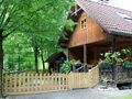 Teichhaus mit Zaun