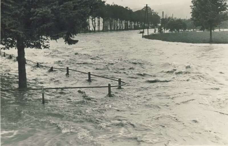 Datei:Hochwasser in Kirchberg 50ziger.jpg