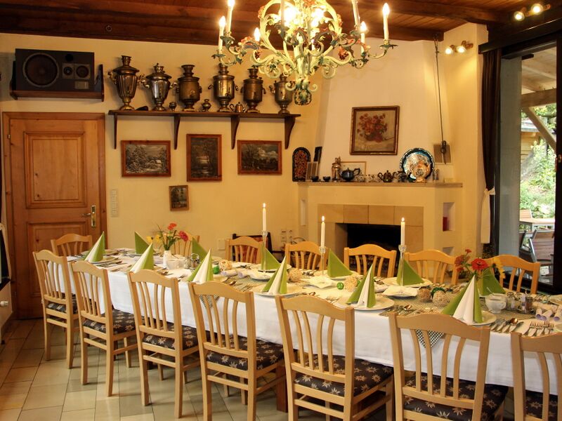 Datei:SH Raum Hängematte ged.JPG