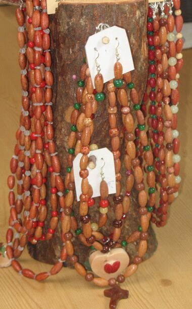 Dirndlketten von Engelbert Groiß