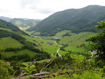 Blick vom Kurparkweg ins Pielachtal