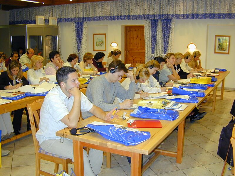 Datei:Konferenz Saal König.jpg